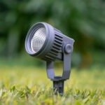 Spike planting 15 watt COB