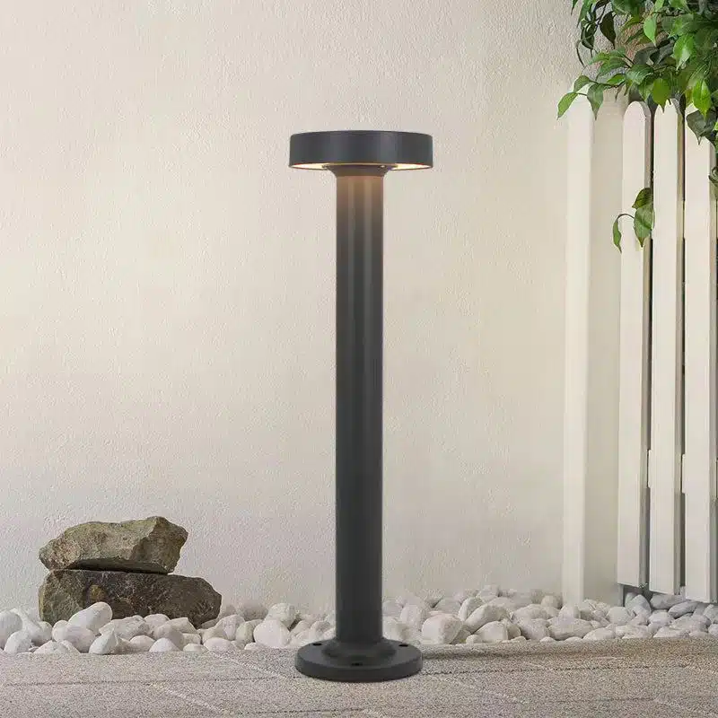 Bollard lighting for gardens - Image 3