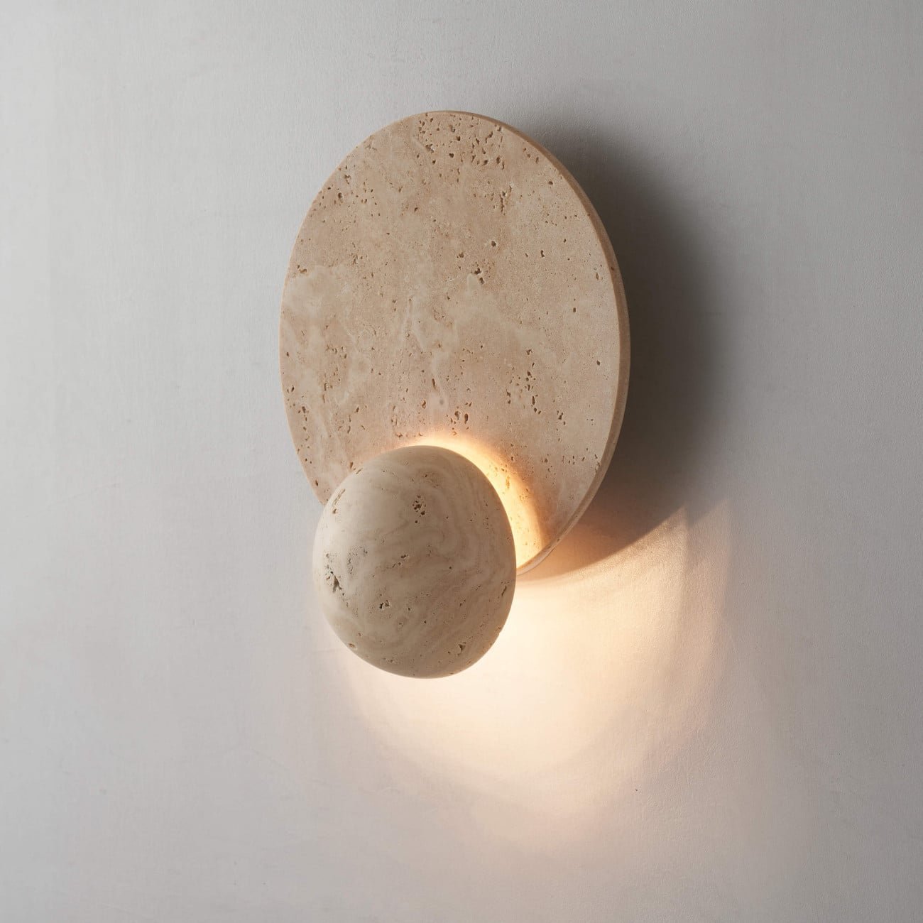 stone-wall-light-for-ambient-lighting-orsola ابليك جداري حجر دائري - الصورة 1