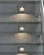 درج سلم مربع