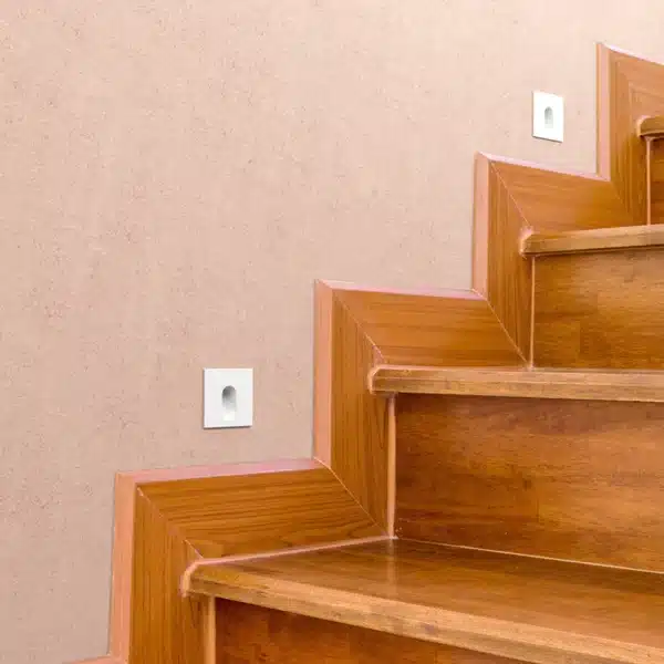 درج سلم مربع